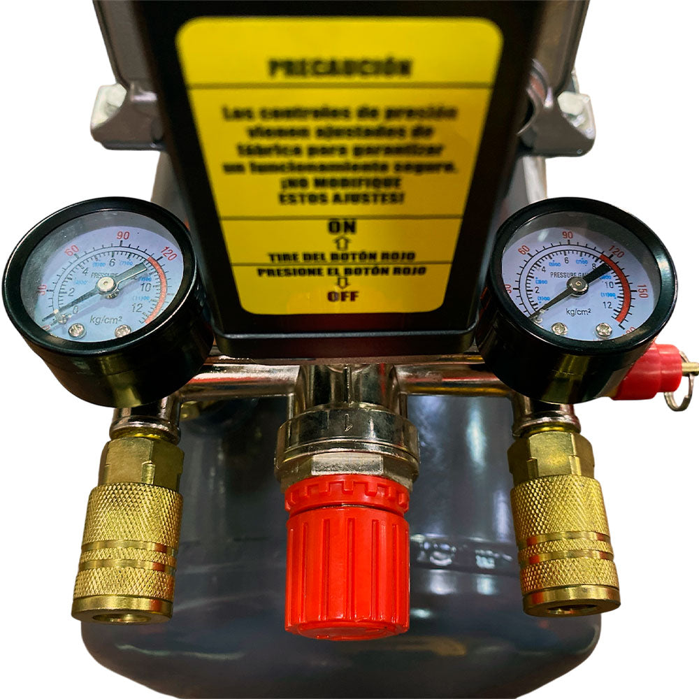 Compresor Profesional marca Tecraft Industry de 24L 2HP con conexión a 110v.
